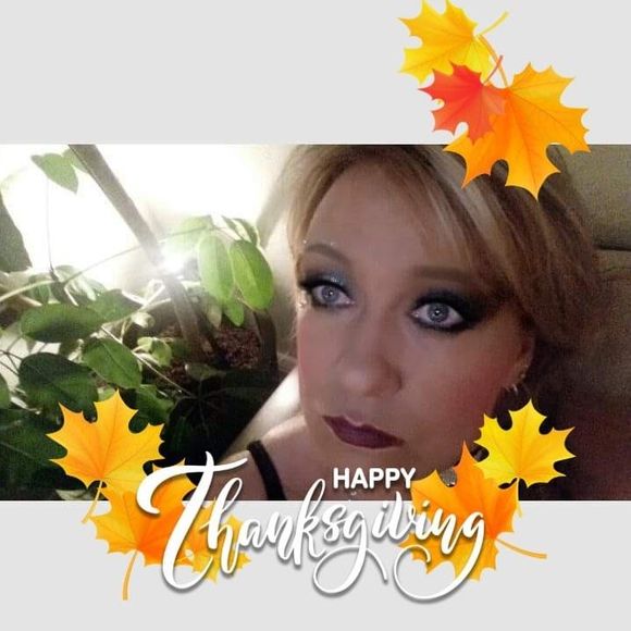 Meet your Posher, Amy - Picture 1 of 1